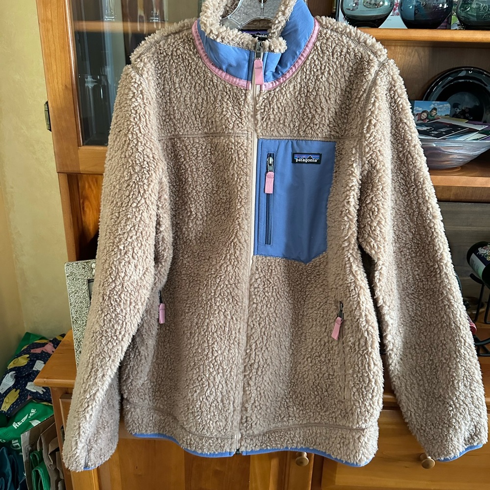 Patagonia women’s retro-x Fleece Jacket - Tan and Blue